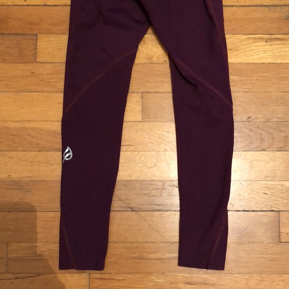 P’tula The Raenell Pocket Leggings in Black Cherry, size Small - Picture 12 of 14